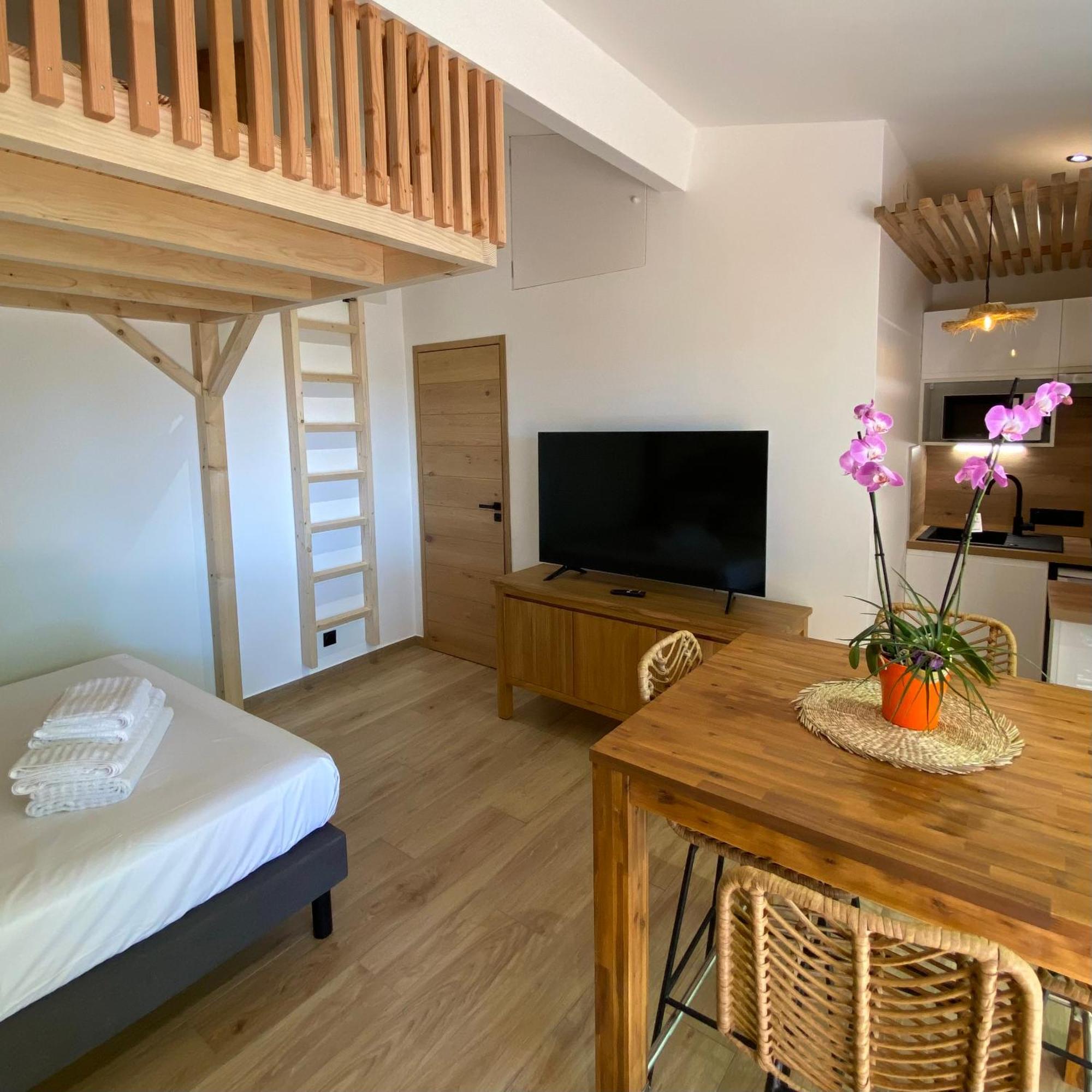 Les Jardins De L'Oustal Villa Narbonne Room photo