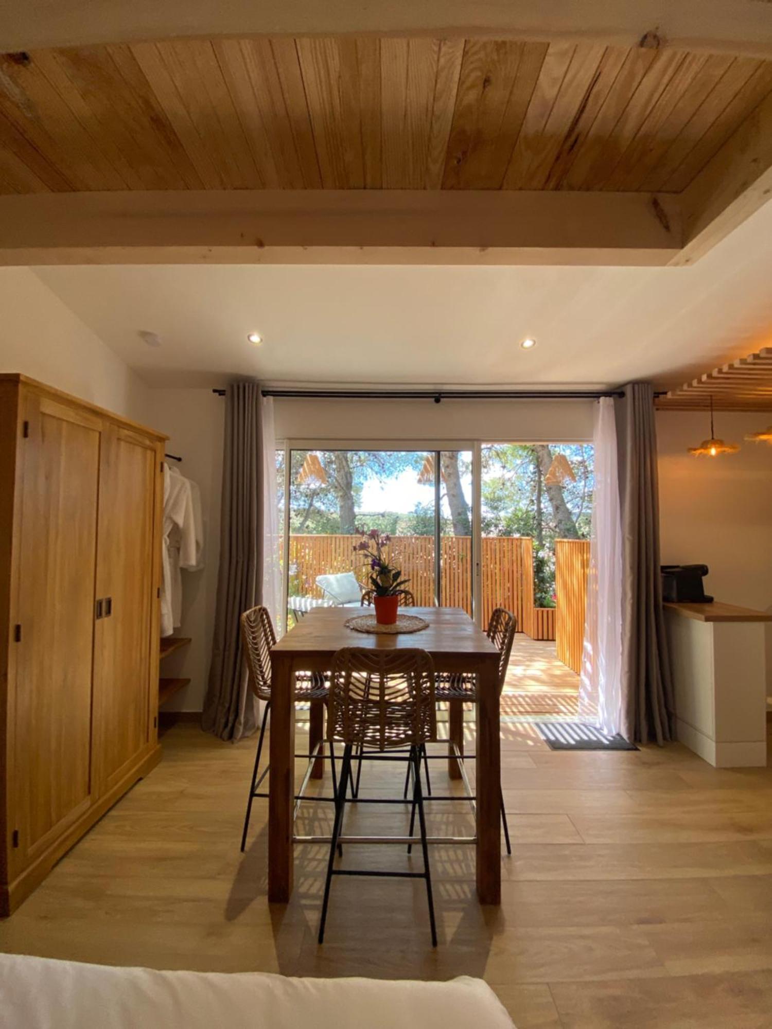 Les Jardins De L'Oustal Villa Narbonne Room photo