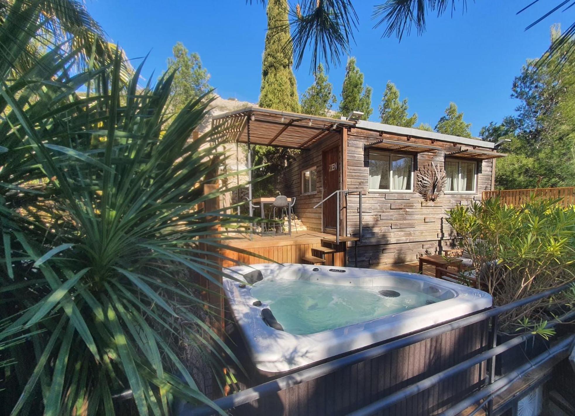 Les Jardins De L'Oustal Villa Narbonne Exterior photo
